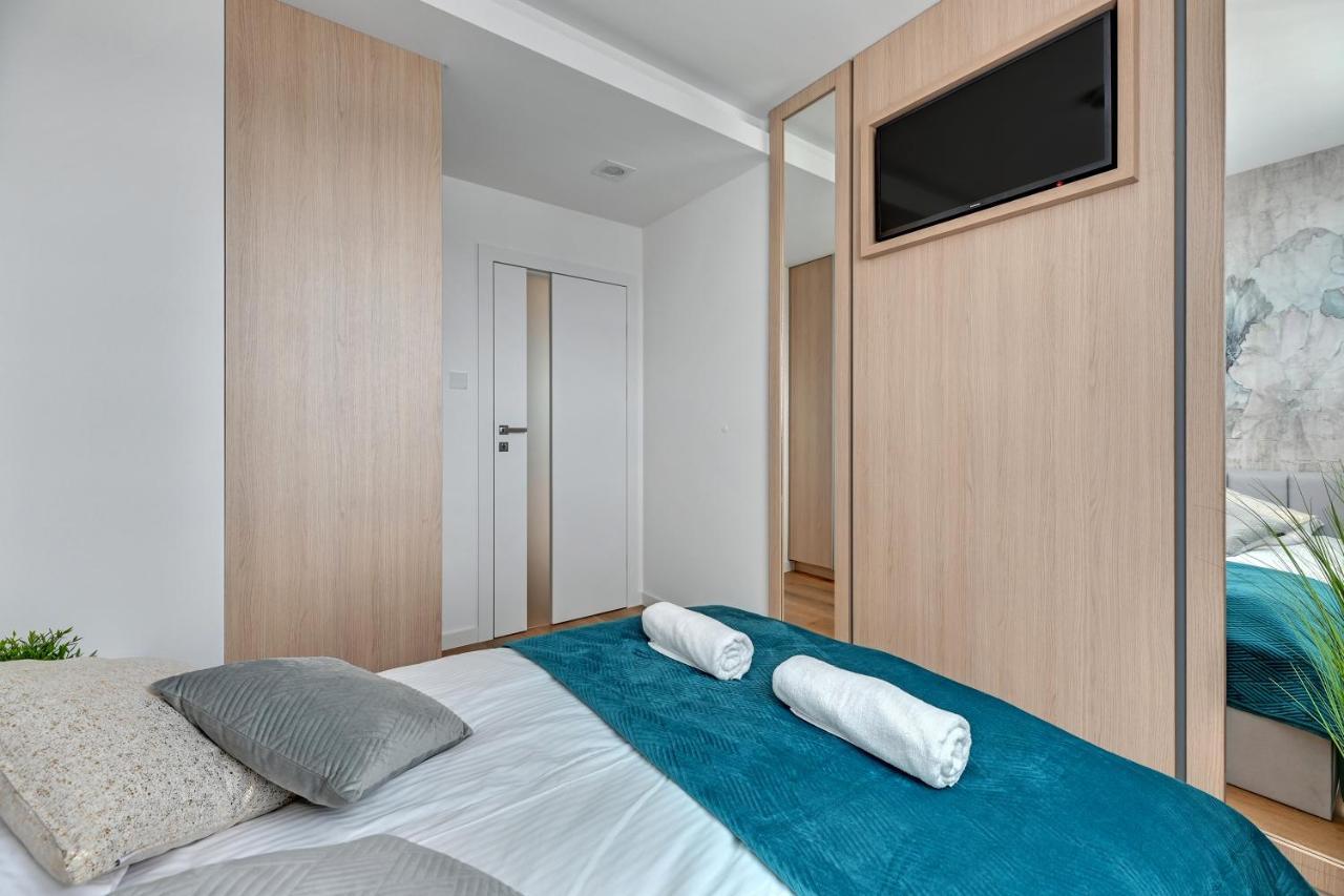 Diamond Suites - Sea View 格但斯克 外观 照片