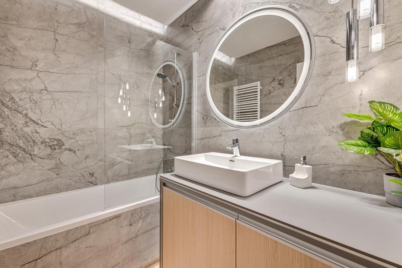 Diamond Suites - Sea View 格但斯克 外观 照片